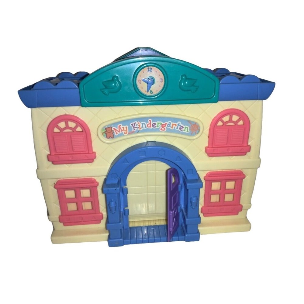 School Dollhouse  MY KINDERGARTEN Plastic Building Vintage 90's Toy